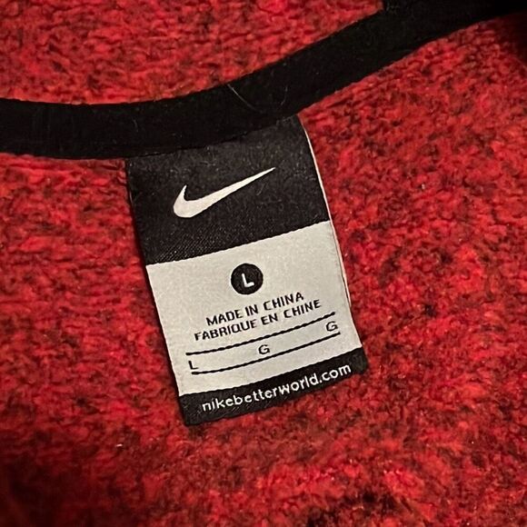 Nike Women's Heather Red Hypernatural Therma Fit Pullover Hoodie - Picture 9 of 9